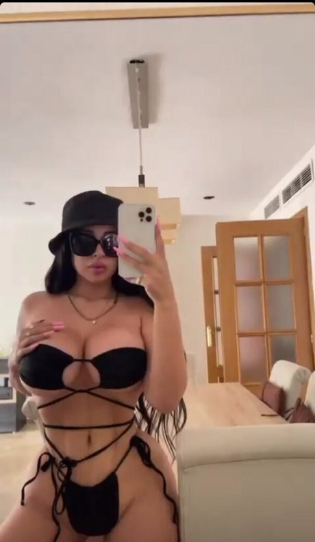 Emibecerra hot star photos