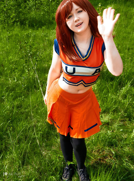 aki puff model adult picture