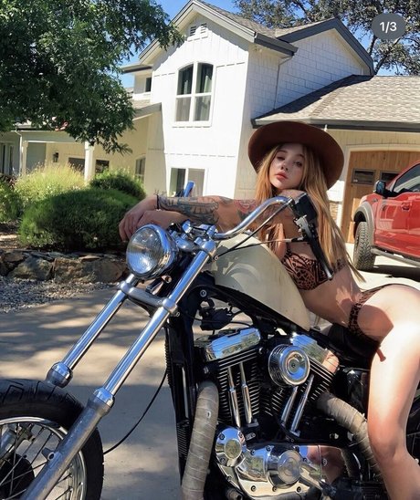 curvy girls onlyfans beautiful naked pics