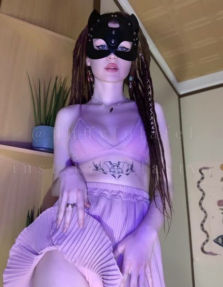 fluffyfulafel pretty model pics