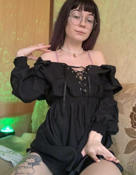 goth asian onlyfans hot picture