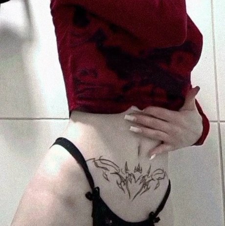 tightgoth sexy model gallery