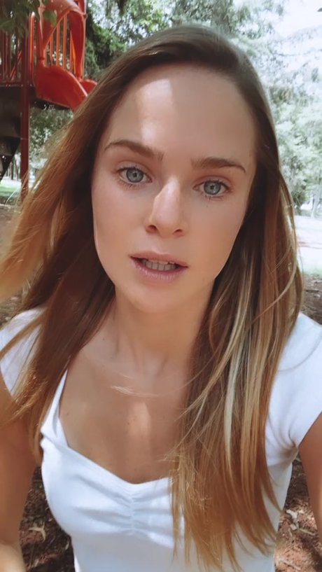 Inna Moll star top gallery