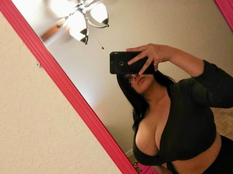 swimming pool onlyfans hot nude picture