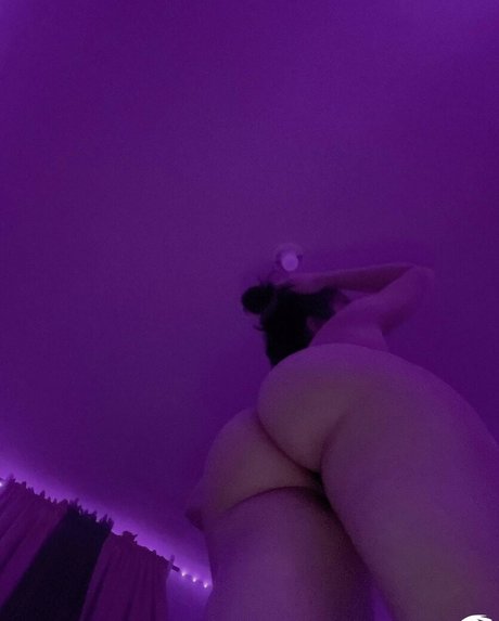 Genesis Cruz erotic model galleries