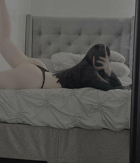 swinger milf onlyfans adult images