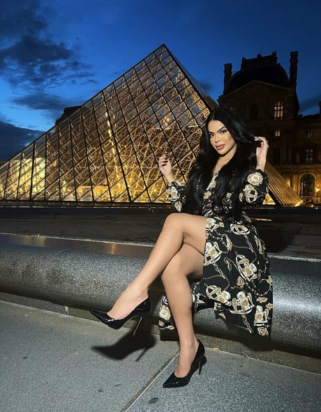 Emilli Valentina best pornstar images