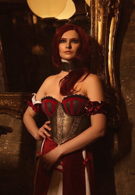 Miroslava Ladovir sexy actress archive