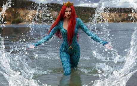 Miroslava Ladovir art model gallery