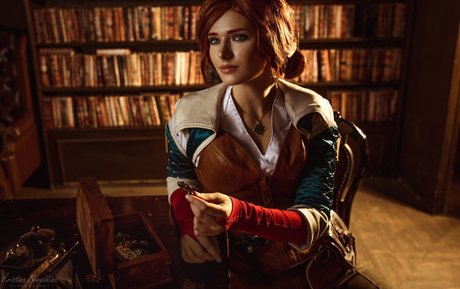 Miroslava Ladovir sexy model pic