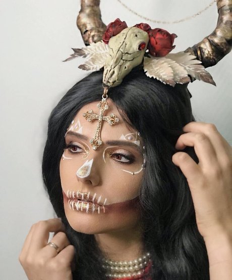 Miroslava Ladovir beautiful actress gallery