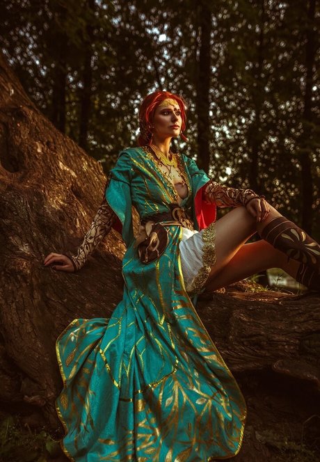 Miroslava Ladovir model adult photo