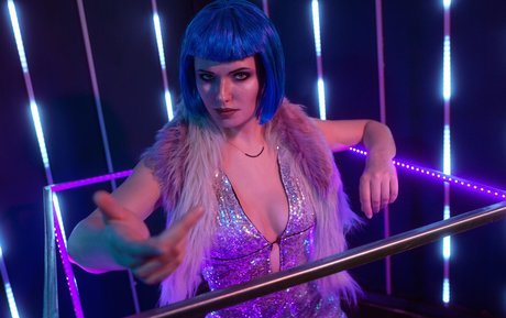 Miroslava Ladovir star art picture