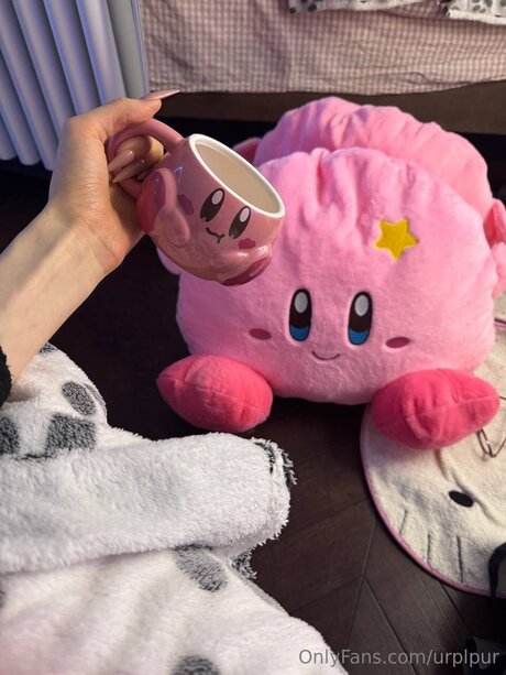 urplpur model nude pictures