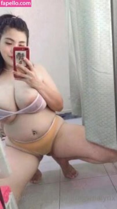 Aungsumalyn model sexy image