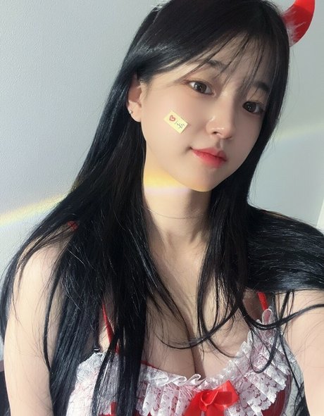 Moonwol0614 pornstar art photo