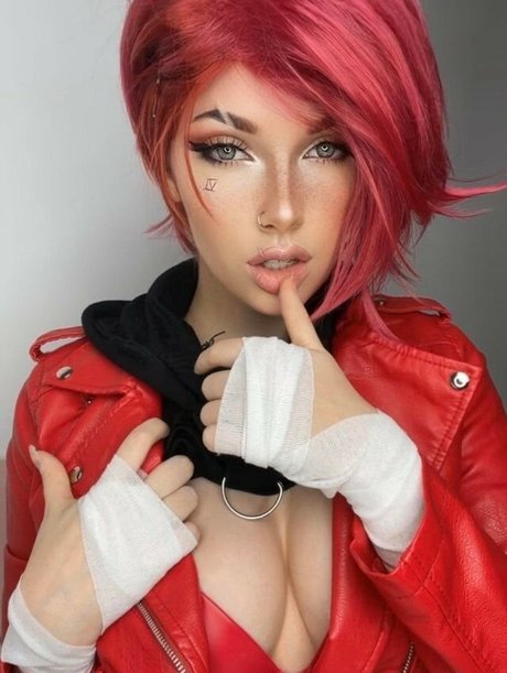 Milkymind star pornographic photos