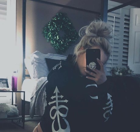 SJ Valenz perfect actress galleries