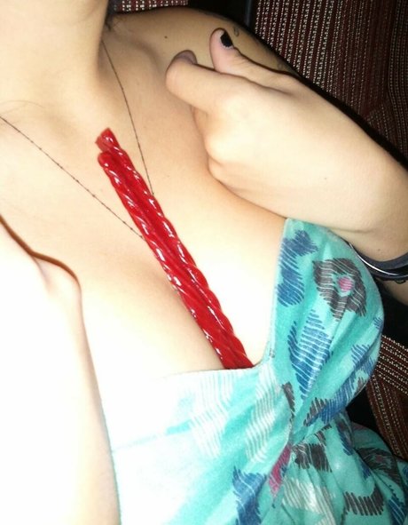 SJ Valenz star sex pics