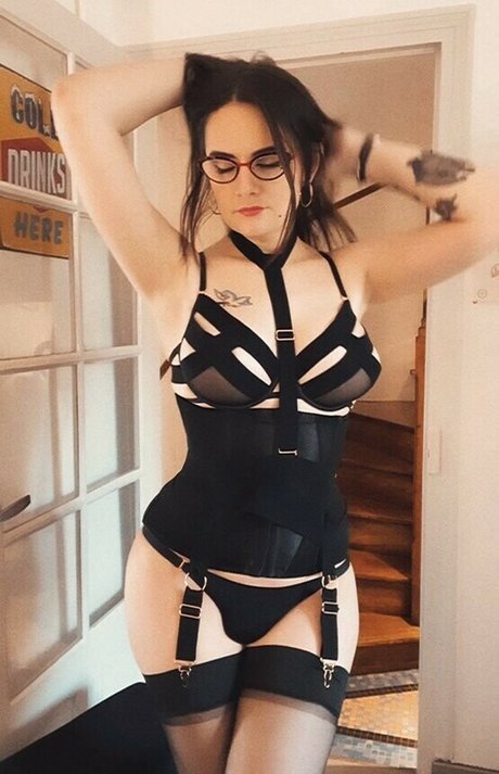 Laura Badler nude pornstar image