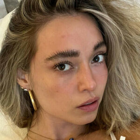 Larissa Schot star hd image