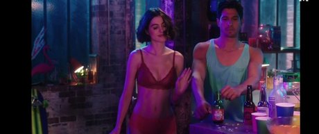 Claire Chust sexy model photo