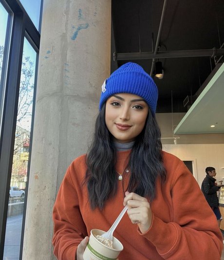 Groupicum naked actress galleries