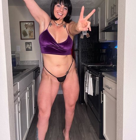 Whoiskateh model art pic