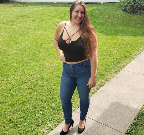 Caityy Cakesss pornstar exclusive gallery