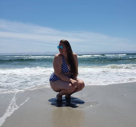 Caityy Cakesss porn actress photo