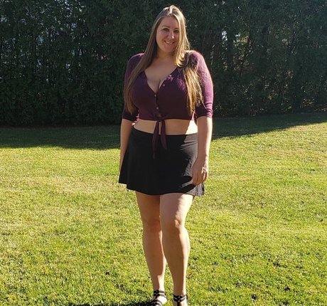 Caityy Cakesss top actress photos