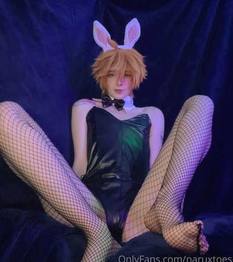 Naruxtoes model erotic images