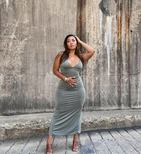 Kimberly Nguyen exclusive model photos