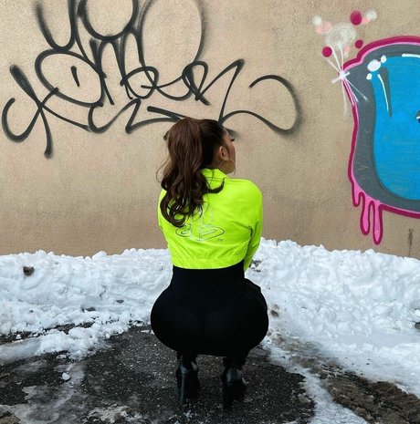 Kimberly Nguyen pornstar erotic gallery