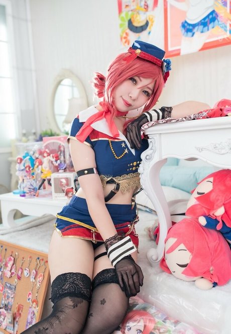 Akicoser pretty actress photo