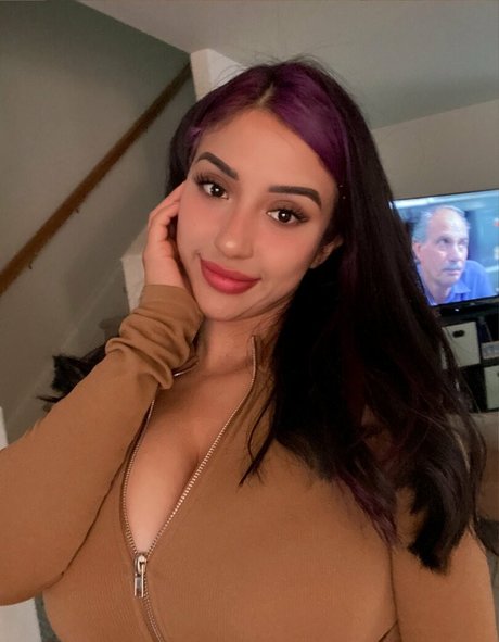 Alexandra Nicole high quality model picture