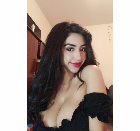 Alexandra Nicole star nice photo