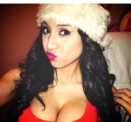 Alexandra Nicole naked model galleries