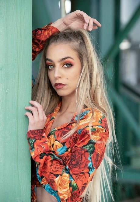 Solange Rodrigues star xxx archive