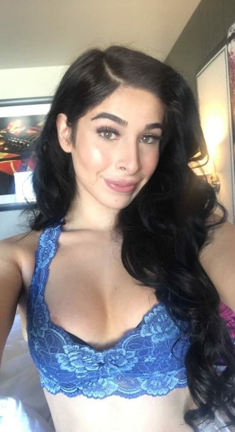 Alexa Scout erotic star img