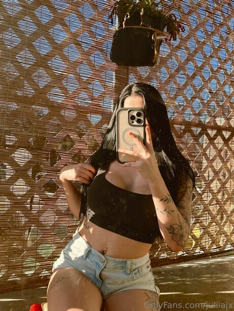 eyes onlyfans exclusive photos