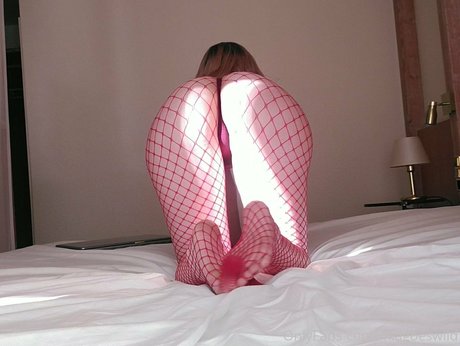 miagoeswild best model gallery