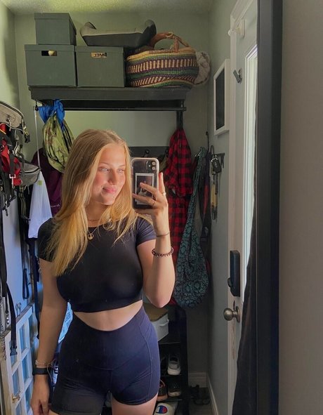 Madisun Sullivan pornstar beautiful img