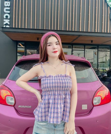 Wanvisa Yodprasart free pornstar pics