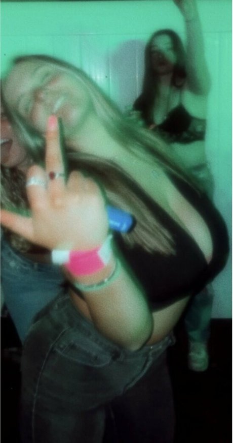 Lorraine De Souza model art photos