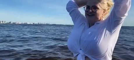 Julia Chegodar Quick model image