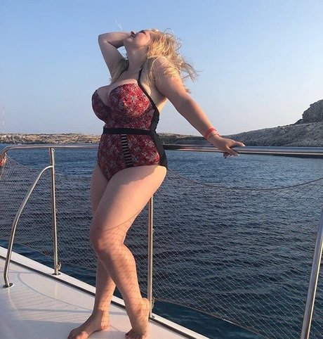 cum on glasses onlyfans hot archive