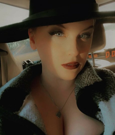 Tnbaecker xxx pornstar picture