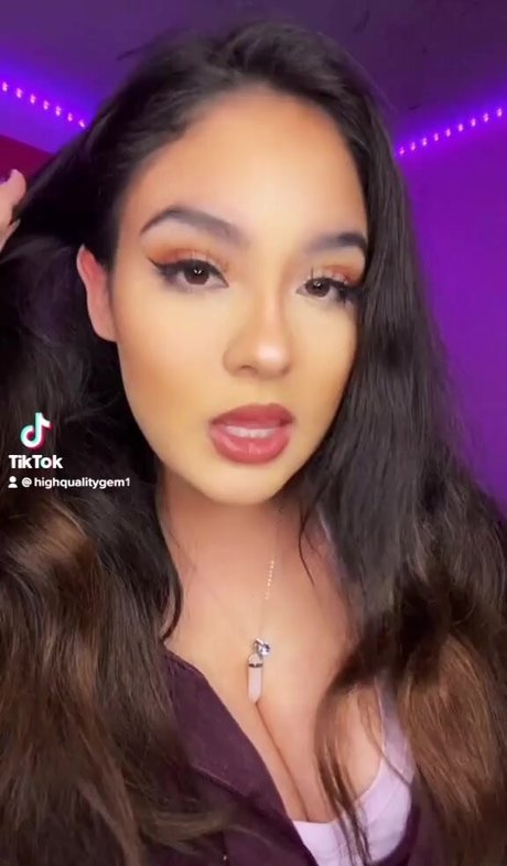 Esmeralda Quintero model nice pic