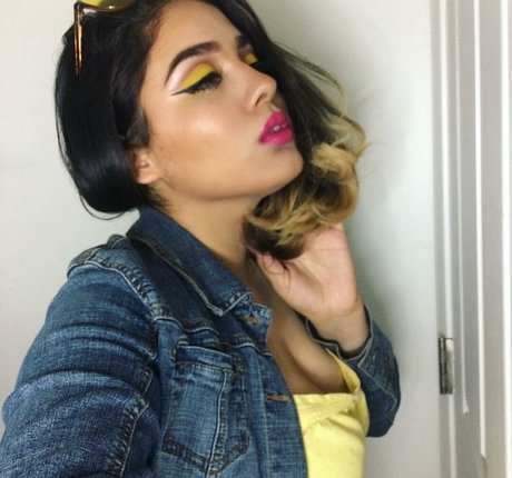 Esmeralda Quintero hot model img